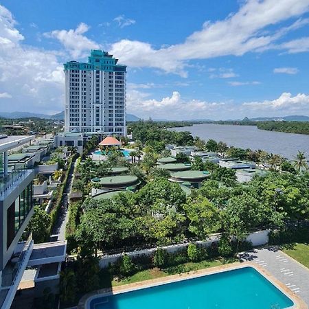 Castle Bayview Resort & Spa Kampot Exterior foto
