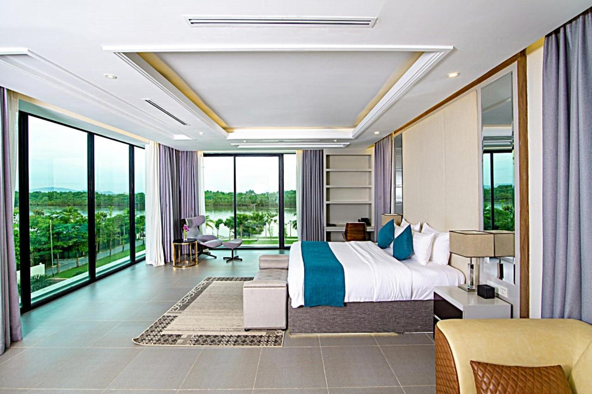 Castle Bayview Resort & Spa Kampot Exterior foto