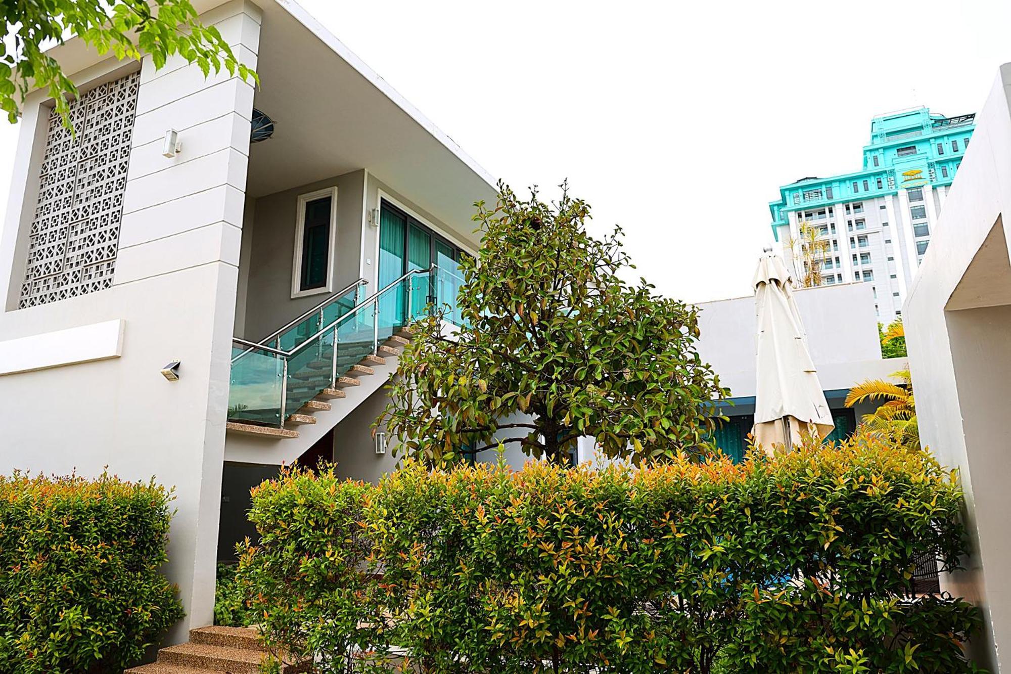 Castle Bayview Resort & Spa Kampot Exterior foto